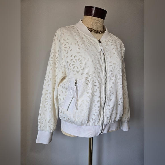 MOMA White Floral Lace lightweight Bomber Jacket. Size 40/ Medium - Picture 2 of 13